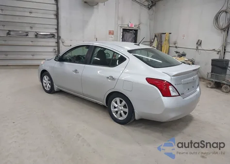 2013 Nissan Versa 1.6 Sl z USA, uszkodzony, nr VIN 3N1CN7AP8DL861859
